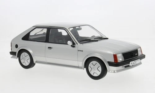 MCG18533 MCG, Opel Kadett D GTE, Argento, 1983, 1:18 MCG - Immagine 1 di 1