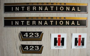 IHC / Mc Cormick Aufkleber international 423 Gold Logo Emblem Sticker Label kurz - Bild 1 von 1