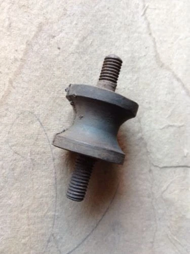 SAAB 96 SPORT 2 TIEMPOS BULLNOSE V4 1964 1965 1966 1967 SISTEMA DE ESCAPE GOMA N.O.S Foto 1 de 1