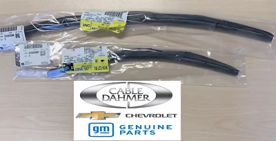 2017 - 2023  Chevrolet Malibu OEM-Wiper Blade Set  L 84589418  R 84574892 Foto 1 de 4