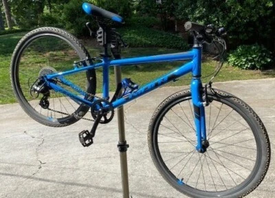 Bicicleta Giant Kid 24" - Usada buen estado Foto 1 de 4