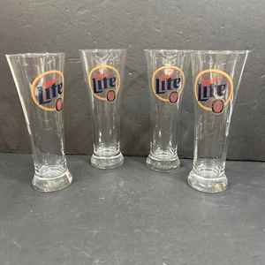 Vintage Set Of 4 Miller Lite Tall Pilsner Glasses A True Pilsner Beer - Picture 1 of 5