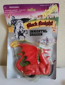 Black Knight Unsterblicher Drache Freilauf Vintage Kunststoff Spielzeug Display Figur Neu aus altem Lagerbestand - Bild 1 von 2