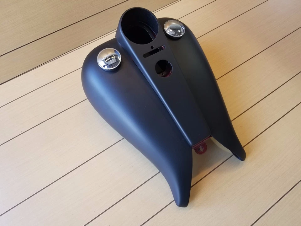 HARLEY DAVIDSON 5 GL GAS TANK SHROUDS & FLAT DASH FOR ROAD KING 94-2007 FLHP - Image 1 of 4