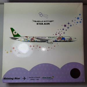1:200 Hogan B777-300ER EVA Air Hello Kitty Shining Star B-16722 - Picture 1 of 2