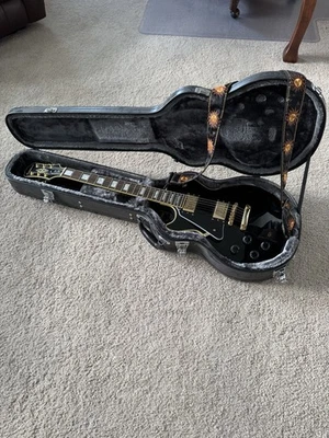 Epiphone Les Paul Custom Pro Electric Guitar Black, Ebony, Gold (case included) - Image 1 of 4