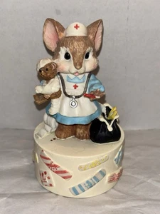 Estatuilla de enfermera vintage de San Francisco Music Box Company Mouse Alcaparras 1994 - Imagen 1 de 6
