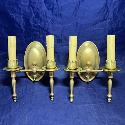 Pair of vintage petite yellow brass double candle wall sconces 31G - Image 1 of 4