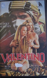 VALENTINO con Rudolf Nureyev VIDEOCASSETTA - Foto 1 di 3