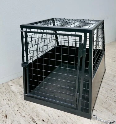 Hundebox, solide Metallkonstruktion von Meiko Schweiz, grau, Türöffnung links - Bild 1 von 4