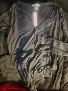 Neu mit Etikett Victoria's Secret 2-teiliges Henley-Shorts-Set gerippt Modal GRÖSSE XL DUNKELGRAU - Bild 1 von 9