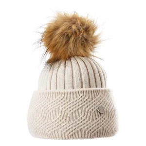 Chloe - Picture 1 of 9