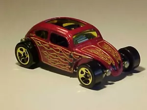2,5 pollici 1948 Volkswagen Maggiolino schermo diviso Hot Wheels 1/64 pressofuso come nuovo sciolto - Foto 1 di 5