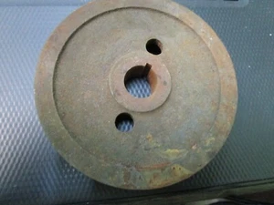 Austin Healey 3000 generator cast iron pulley AEC910, BMC MOWOG vintage original - Picture 1 of 2