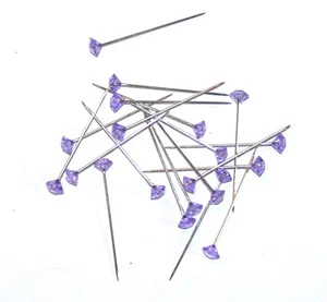 BOX OF 100 x 37mm PURPLE DIAMANTE PINS FOR CORSAGE'S, BUTTON HOLES ETC - Photo 1/1