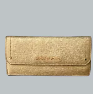 NWT MICHAEL KORS METALLIC GOLD PEBBLED LEATHER HAYES FLAT WALLET - Picture 1 of 15
