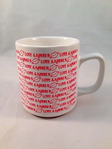 Tazza da caffè ENESCO LOVE & KISSES LIPS regalo spedizione gratuita - Foto 1 di 5