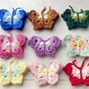 Spilla farfalla filato fatto a mano 3 pezzi spilla per accessori borsa, regalo, uncinetto - Foto 1 di 5