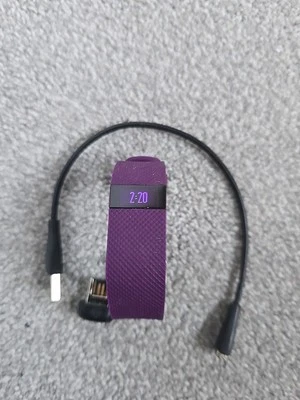 Fitbit Charge HR Heart Fitness Activity Sleep Tracker Purple Large AN83 - Image 1 of 4