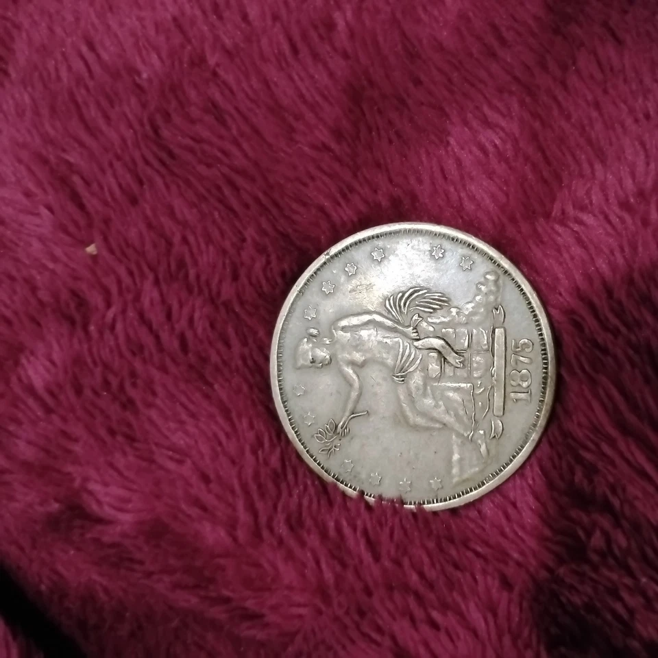 Dólar de comercio de plata 1875 S $1 en bruto Foto 1 de 4