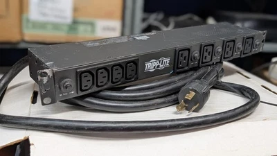 Tripp-Lite Single-Phase PDU1230 [20 OUT] POWER DISTRIBUTION PANEL *TESTED - Image 1 of 4