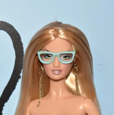 Barbie Azul Teal Claro Verde Sin Lente Gafas de Lectura Accesorio de Moda Foto 1 de 3