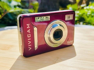 Vivitar Vivicam 7020 Digital Camera 7.1MP in Red - Picture 1 of 8