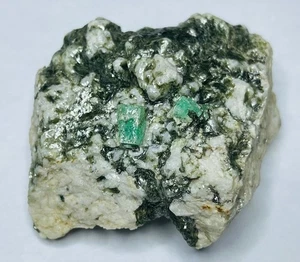 Berillo var. smeraldo, Pizzo Marcio - Foto 1 di 2
