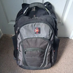 Sac à dos ordinateur portable Wenger Synergy 16" nylon polyester noir gris très bon état - Photo 1/7