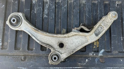 Brazo de control inferior derecho Nissan Máxima 2009-2014 - lado del pasajero LCA - OEM Foto 1 de 3