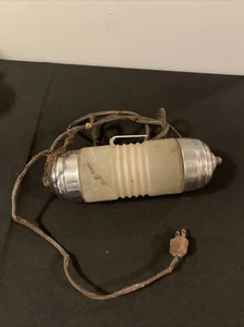 Vintage Nonworking Bed Lamp - Picture 1 of 7