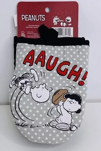 2 Stück Mini Handschuhe Peanuts Kitchen Lucy Charlie Brown Fußball Klassiker Comics Neu - Bild 1 von 3