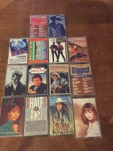 COUNTRY MUSIC CASSETTE LOT X14- CASH, REBA, GILL, ALABAMA, WILLIE NELSON, ETC - Imagen 1 de 2
