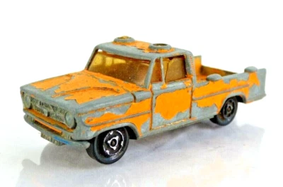 Camioneta pickup Mazda Dodge Majorette 1:60 amarilla vintage camioneta de recuperación coche de juguete Foto 1 de 4