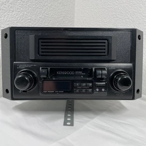 REPRODUCTOR DE CASSETTE KENWOOD KRC-2005 ESTÉREO DE COCHE DE LA VIEJA ESCUELA 2 PERILLAS con Inserto OEM USADO - Imagen 1 de 7
