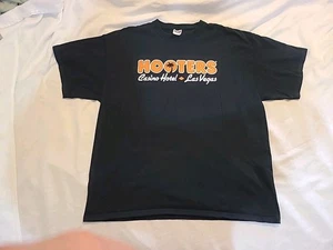 HOOTERS Casino Hotel Las Vegas T-Shirt XL EUC - Picture 1 of 7