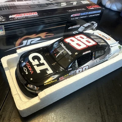 Aric Almirola GT 2011 vodka 1/24 acción NASCAR coche diecast Foto 1 de 4