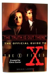 "THE OFFICIAL GUIDE TO THE X-FILES" by BRIAN LOWRY (1995, Paperback/Reference) - Picture 1 of 1
