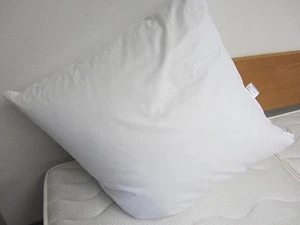 Kopfkissen 80/80cm weiß oder natur Federn/Daunen - Eigenes Nähatelier - Bild 1 von 2