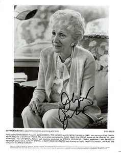 Olympia Dukakis in Dad Actress Signed Autograph 8 x 10 Photo PSA DNA - Picture 1 of 3