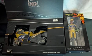 IXO Yamaha YZR-#46 motorcycle 1/12 with  valentino rossi figure 1:12 2006 - Picture 1 of 6