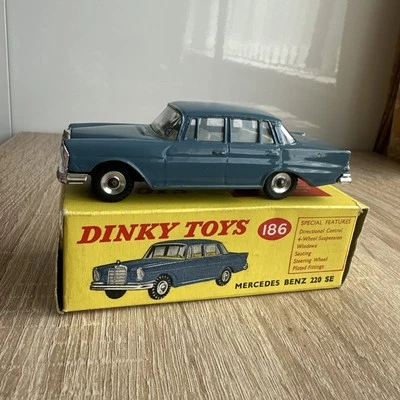 Dinky 186 Mercedes-Benz 220 SE, почти как новый - Изображение 1 из 4