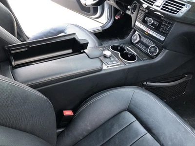 Mercedes Benz CLS550 2012-2018 consola central piso reposabrazos negro W218 903995 Foto 1 de 4