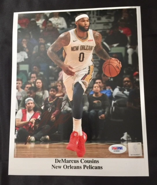 FOTOGRAFÍA AUTOGRAFIADA 8" X 10" PELICANS DEMARCUS COUSINS PSA AD90867 Foto 1 de 1
