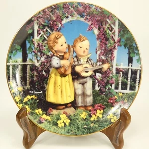 M. J. Hummel "Kleine Musiker" Kleine Gefährten Porzellan 8" Teller FHJ32 - Bild 1 von 10