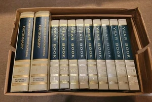 VTG 1967 The World Book Dictionary & Encyclopedia Set A-K, L-Z Hardcover Book - Picture 1 of 24