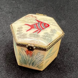 Rare Antique Trinket Box Decorated With Fish - Picture 1 of 12
