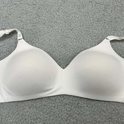 Warners Bra 40B T-Shirt Bra 01056 No Side Effects Wireless - Image 1 of 4