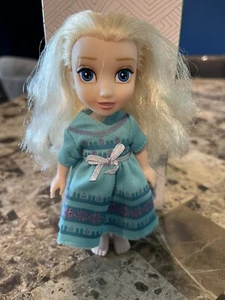 Disney Frozen Elsa Petite Kleinkind Puppe 6"" Jakks blaues Kleid - Bild 1 von 10