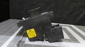 BUSSMANN 15800-R FUSE HOLDER DISCONNECT SWITCH - Picture 1 of 5